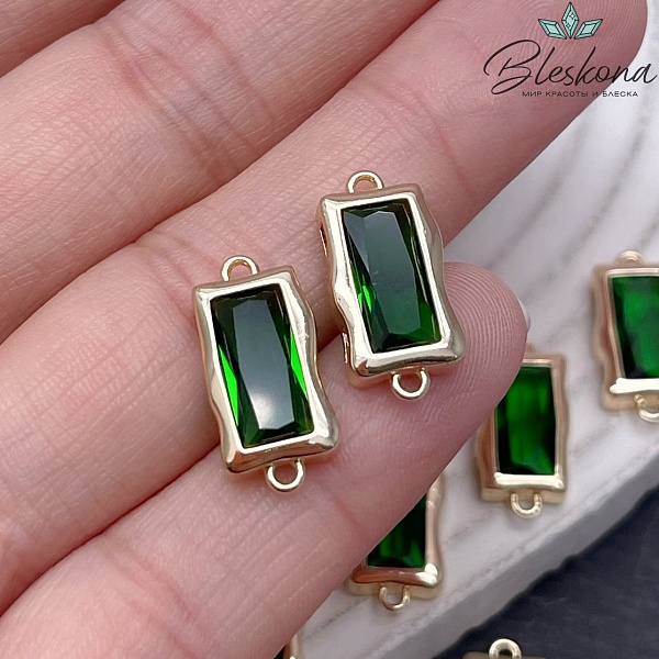 17,5*8,5 мм Цвет золото, Коннектор прямоугольник зеленый циркон