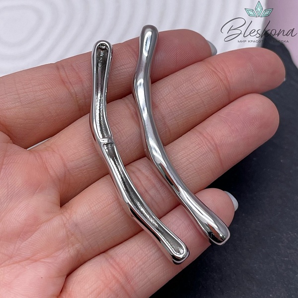 62,5*6 мм Цвет серебро, Бусина с изгибом   