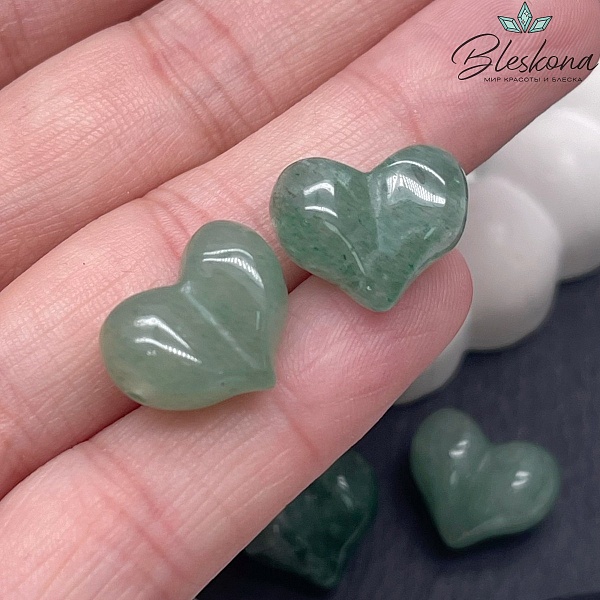 Бусина Сердце Кварц клубничный зеленый 16*12 мм штучно