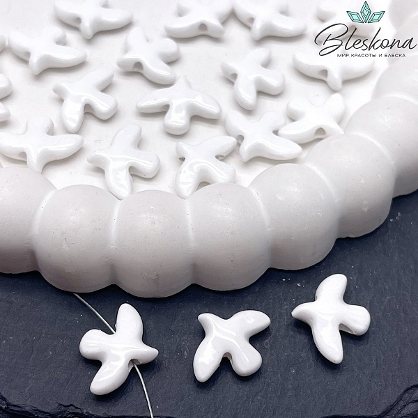 17*13,5 мм Керамика бусина Голубь белый (Птица)