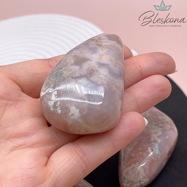 Агат Сакура галтовка 50-65 мм