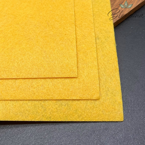 Фетр 1 мм, Цвет темно-желтый, 30*30 см
