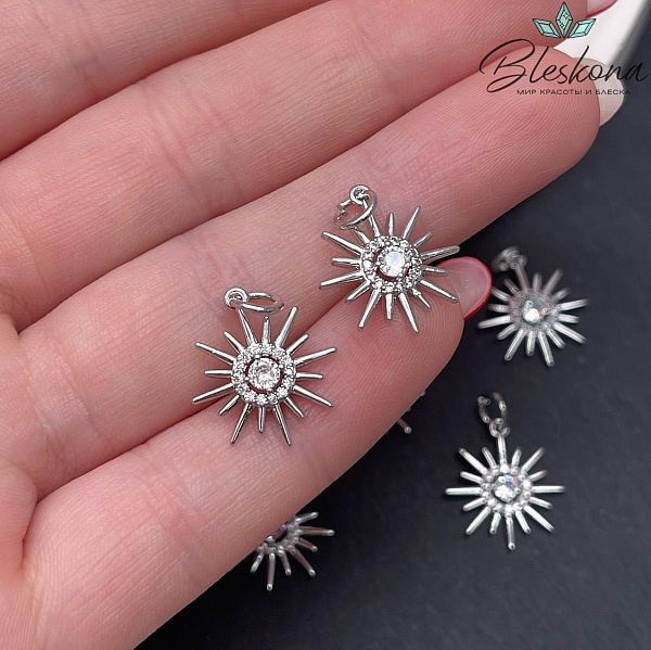 16*14,8 мм Цвет серебро, Подвеска солнце с цирконами 