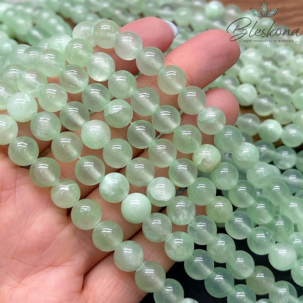 Оникс бледно- зеленый 8 мм 