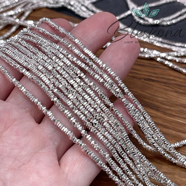 2 мм Гематин квадрат округленные стороны, светлое серебро имитация