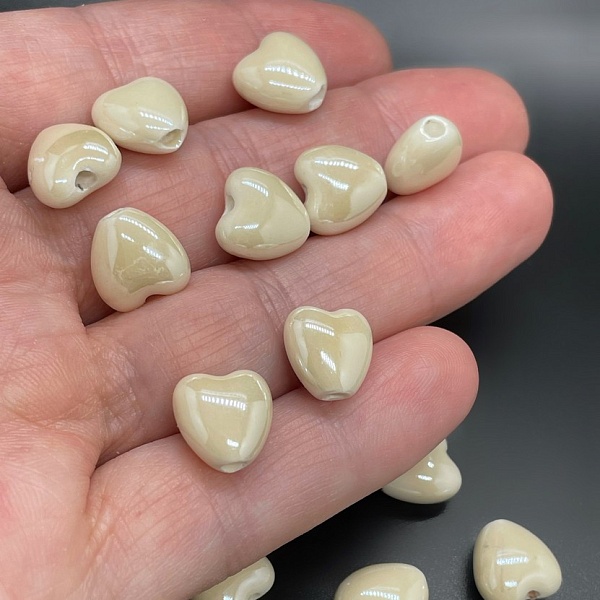 10 мм Бусина сердце, керамика цвет бежевый