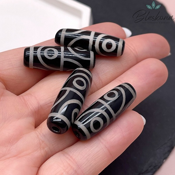 Бусина Дзи 4 глаза черно-белый бочонок 30*11 мм