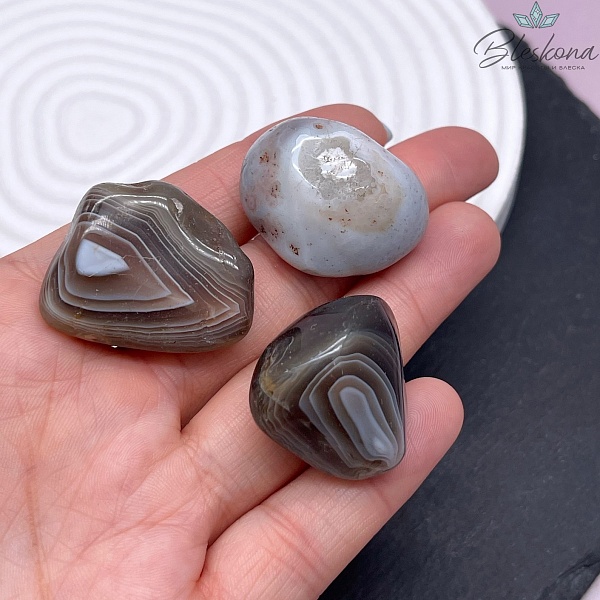 Агат ботсвана галтовка 31-35 мм