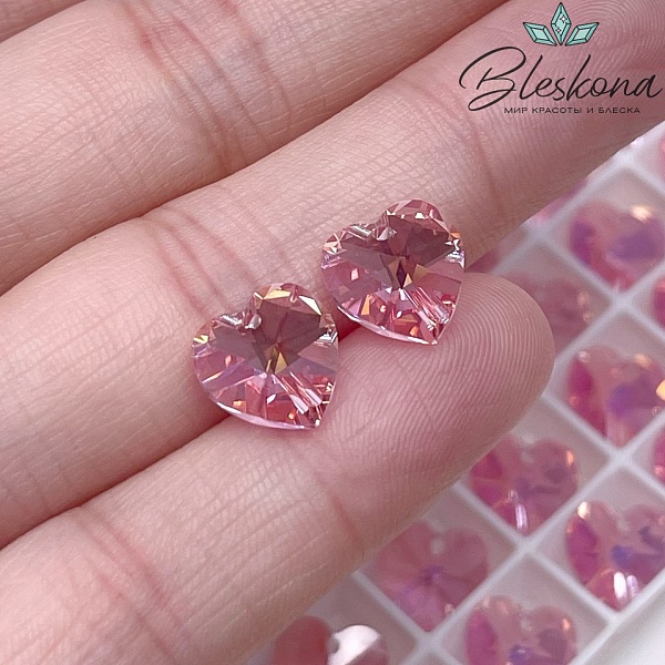 6202 Heart Pendant 10,3*10 мм Light Rose Aurore Boreale (AB)