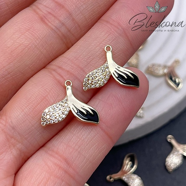 12*15 мм, цвет золото, Подвеска Хвост кита цирконы, черная эмаль 