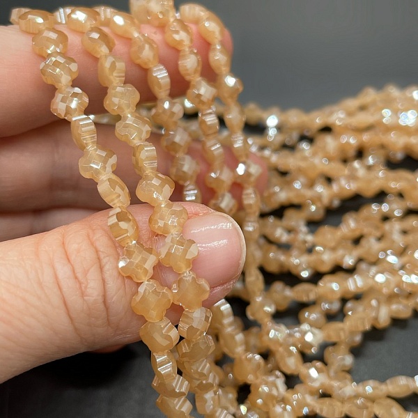 6 мм Стекло Lux, клевер,цвет карамельный 