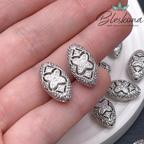 22*12,6 мм Цвет серебро, Бусина клевер цирконы 