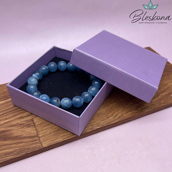 Коробка Сиреневая фактурная сетка 9*9*3см