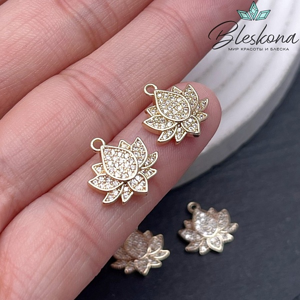 13*13 мм Цвет золото, Подвеска лотос белые цирконы