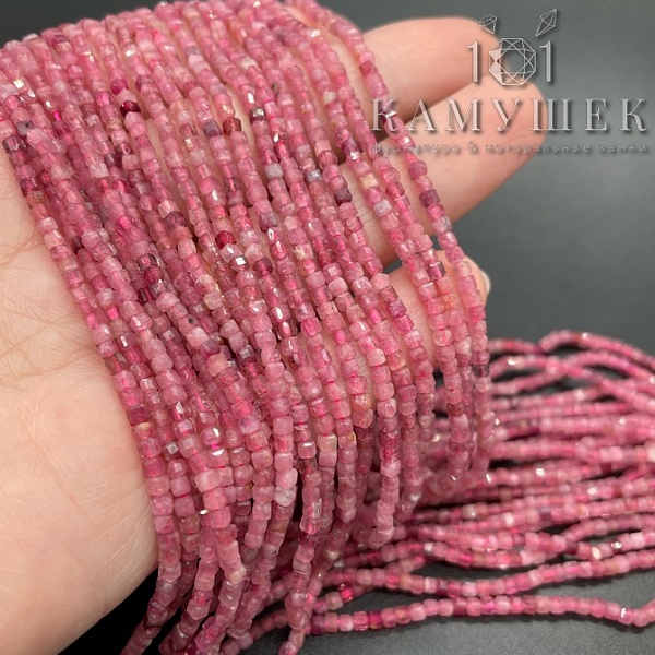 Рубеллит куб 2*2мм