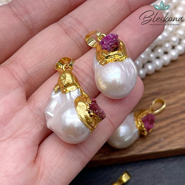 27*19 мм Цвет золото, Подвеска Жемчуг Корунд