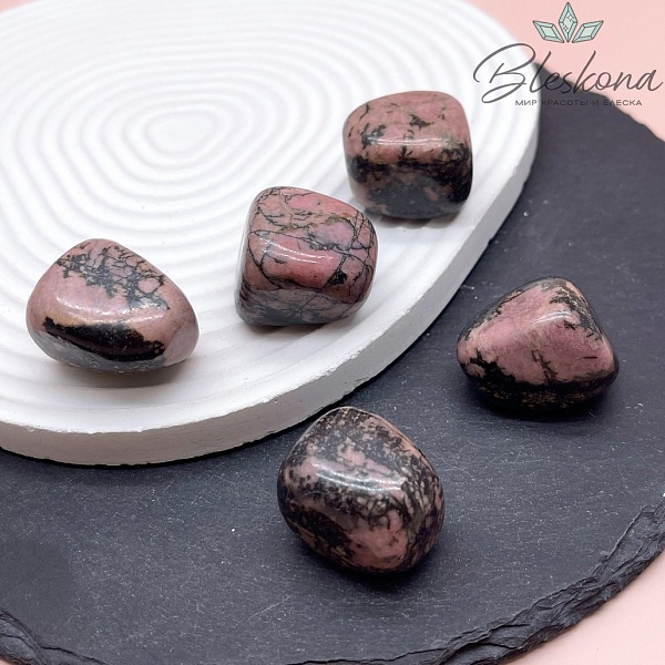 Родонит галтовка 22-26 мм