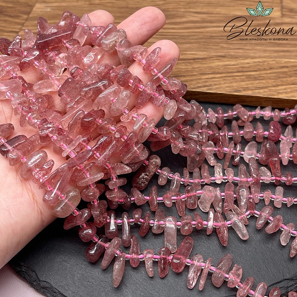 Кварц клубничный сколы шлифованные (2-4)*(9-16) мм