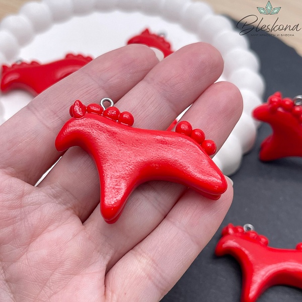 34,5*44 мм, Цвет серебро, Подвеска Дымковская лошадка красная 