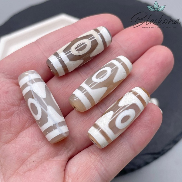 Бусина Дзи 3 глаза серо-белый бочонок 30*11 мм