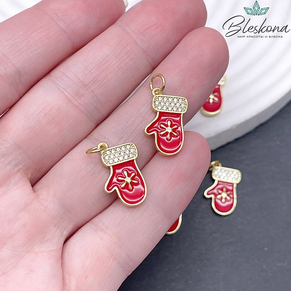 17*10 мм Цвет золото, Подвеска варежка красная эмаль и цирконы