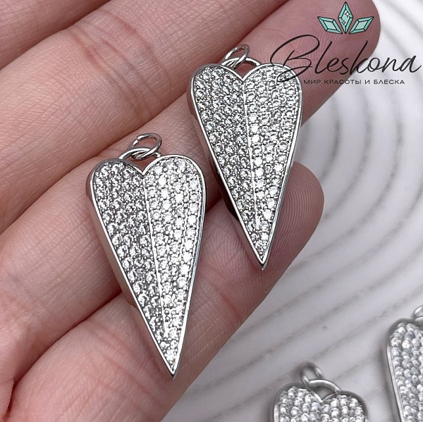 29*15 мм Цвет серебро, Подвеска Сердце с цирконами 
