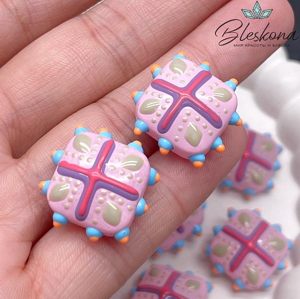 20 мм Бусина квадрат розовый