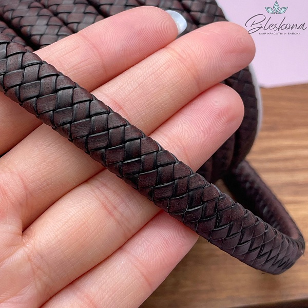 Шнур для браслетов из натуральной кожи коричневый 11*6 мм