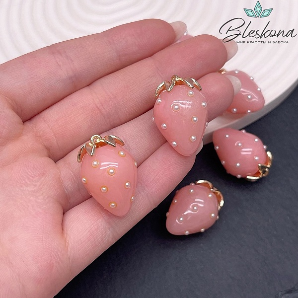 25*17 мм Цвет золото, Подвеска клубничка розовая