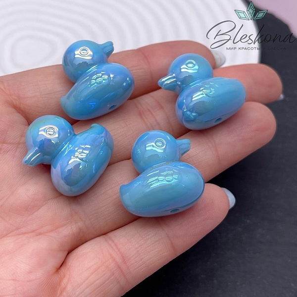 22*21 мм Бусина Уточка голубая с переливом