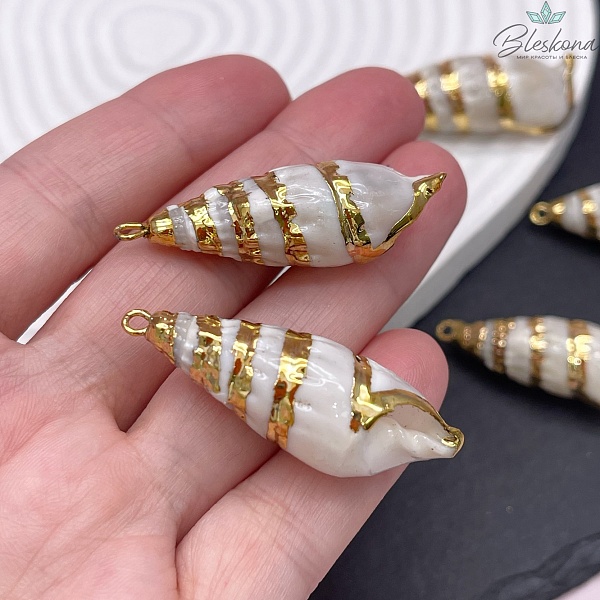 (39-42)*(12-13) мм Цвет золото, Подвеска Ракушка бежевая 