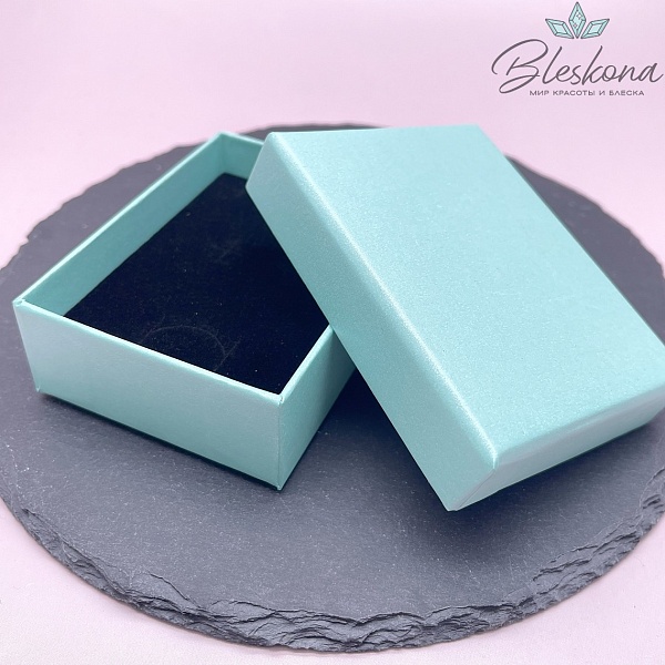 Коробка Светло-зеленая черная подложка 9*7*3 см