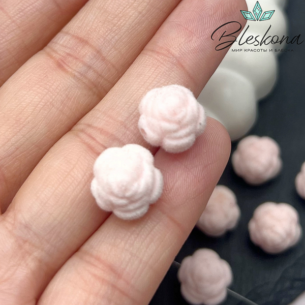 12мм Бархатная бусина Цветок - Роза, Цвет бледно-розовый