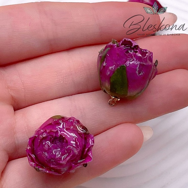 20-26 мм, Цвет золото, Подвеска роза в эпоксидной смоле №1