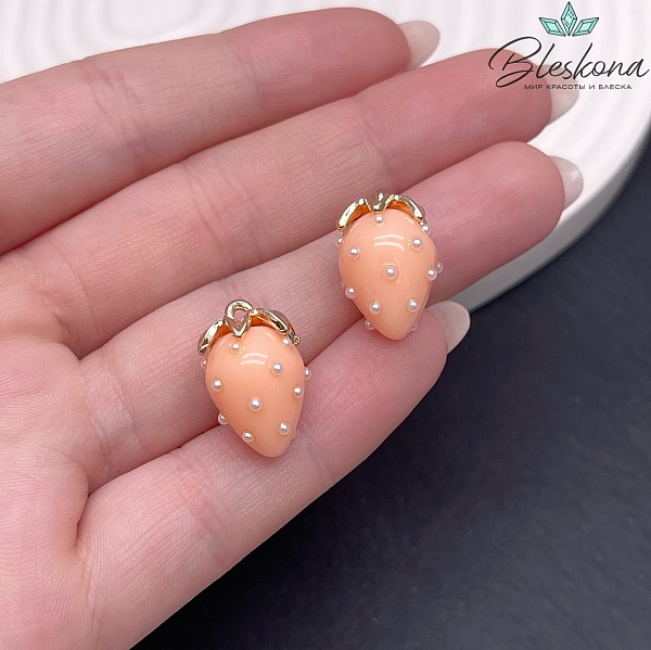 18,5*12 мм Цвет золото, Подвеска клубничка оранжевая 