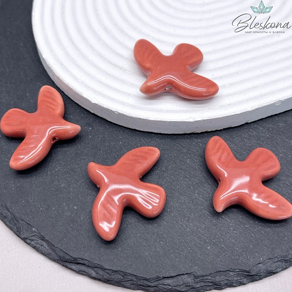 33*37 мм Керамика бусина Голубь оранжевый (Птица)