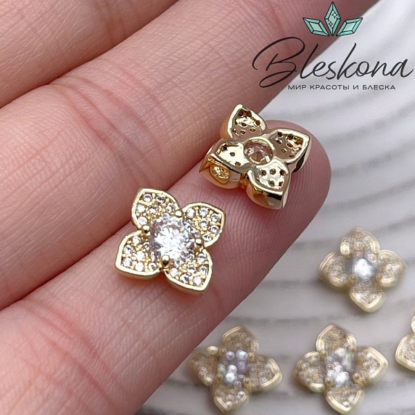 11,9 мм Цвет золото, Подвеска цветок с цирконами