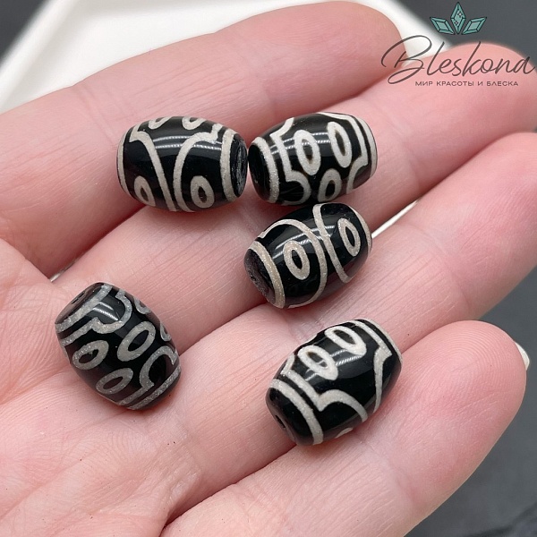 Бусина Дзи 7 глаз черно-белый бочонок 10*14 мм