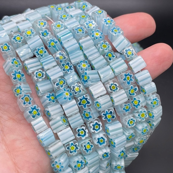 Муранское стекло голубое куб 6 мм