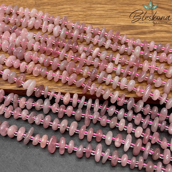 Кварц Мадагаскарский розовый сколы шлифованные (2-4)*(8-11) мм