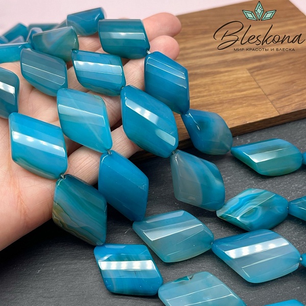 Агат голубой ромб крученый 32*22 мм №1