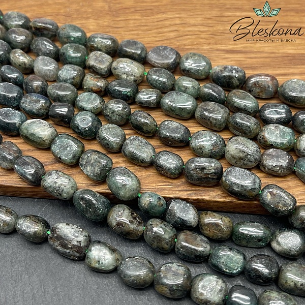 Кианит зеленый галтовка (8-13)*(7-8) мм