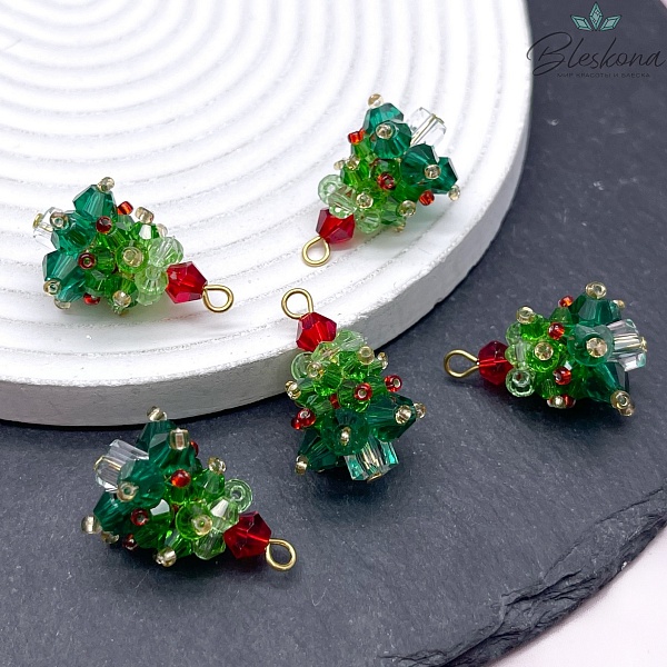 28*16 мм,цвет золото, Подвеска ёлка из чешского стекла