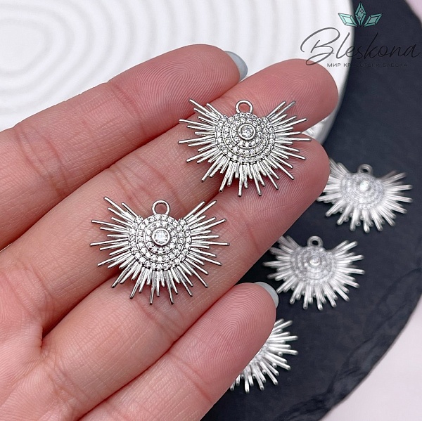 20*26 мм Цвет серебро, Подвеска солнце лучи цирконы