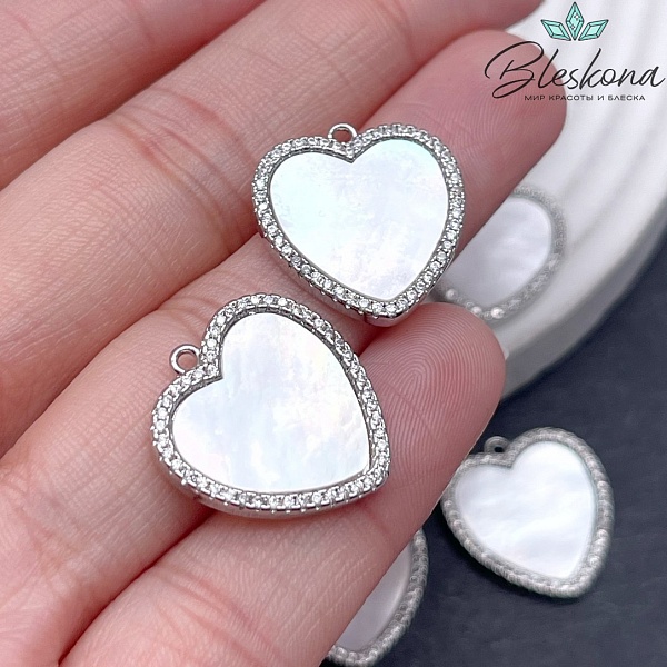 18*20мм, Цвет серебро, Подвеска Сердце белый перламутр, с цирконами