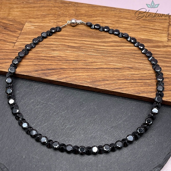 Циркон черный конус огранка  7 мм (кубический цирконий, фианит) 