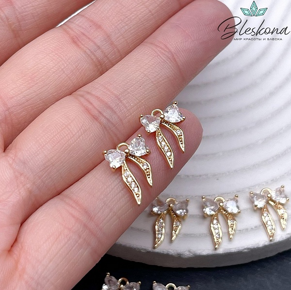 13,7*9,7 мм Цвет золото, Подвеска бантик с цирконами