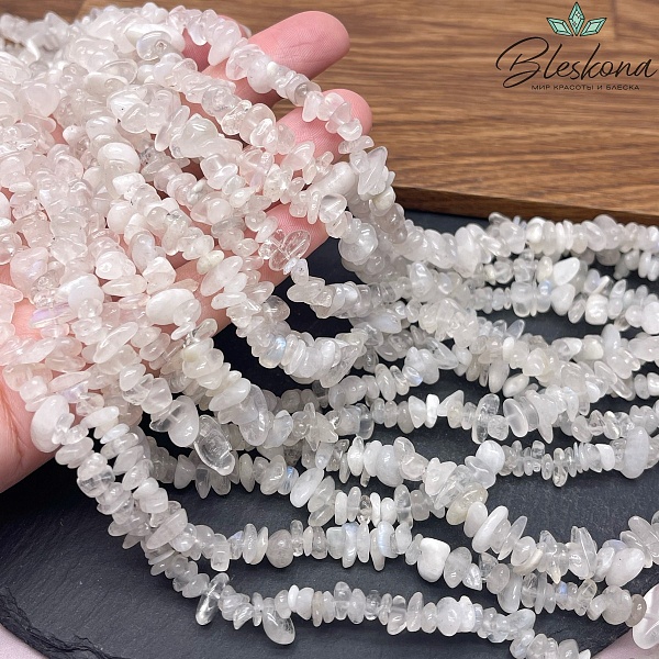 Крошка Лунный камень №1 ширина бусин ~ 5-9 мм