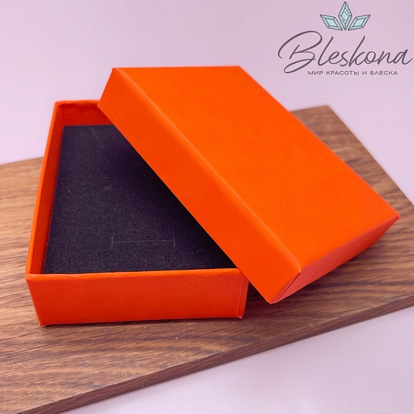 Коробка Оранжевая черная подложка 9*7*3 см