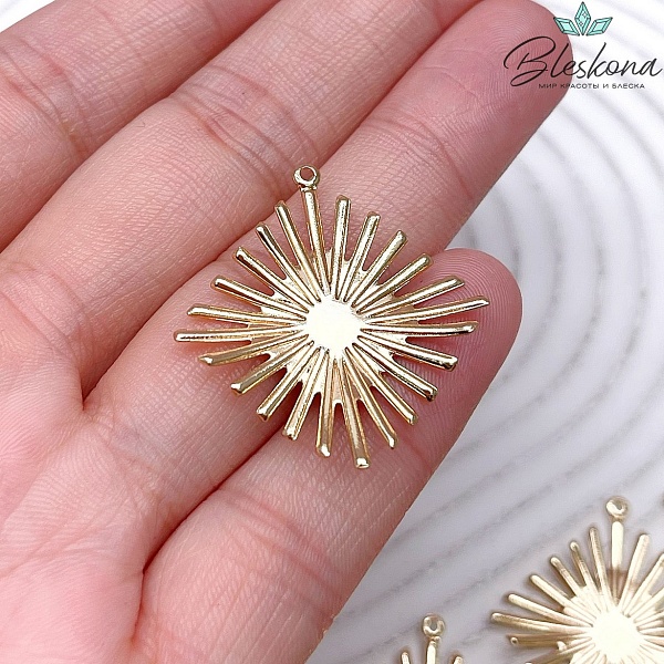 31,3*29 мм Цвет золото, Подвеска ромб лучики